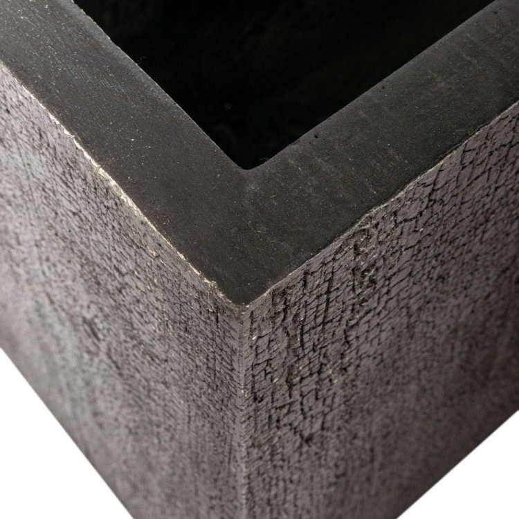 10850
